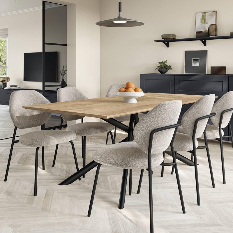 pièces à vivre avec table à manger